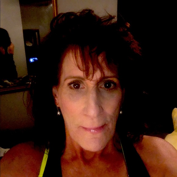 Meet your Posher, Winona - Picture 1 of 1